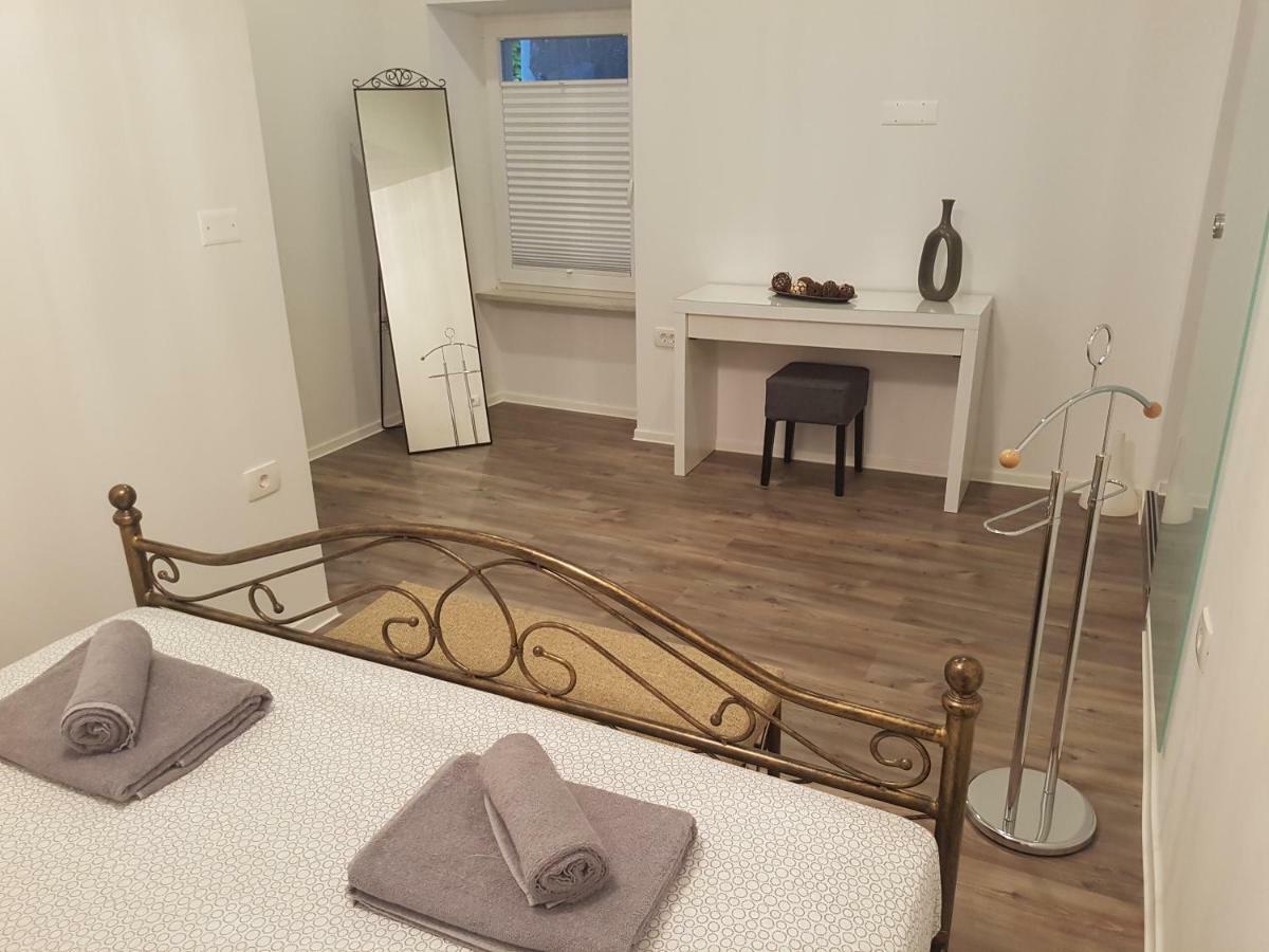 Apartment Ida โคเปร์ ภายนอก รูปภาพ