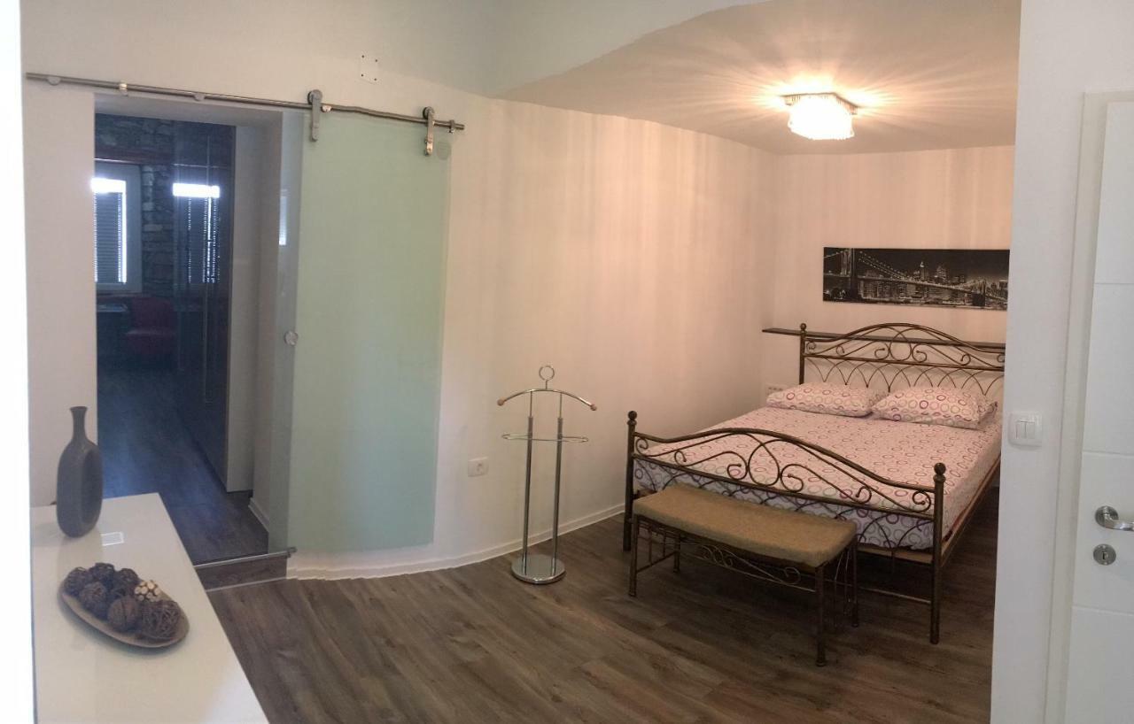 Apartment Ida โคเปร์ ภายนอก รูปภาพ